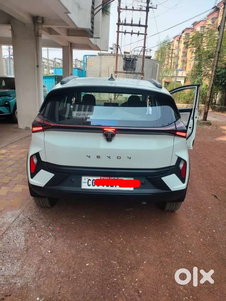 Tata Nexon 2025 Petrol 8000 Km Driven