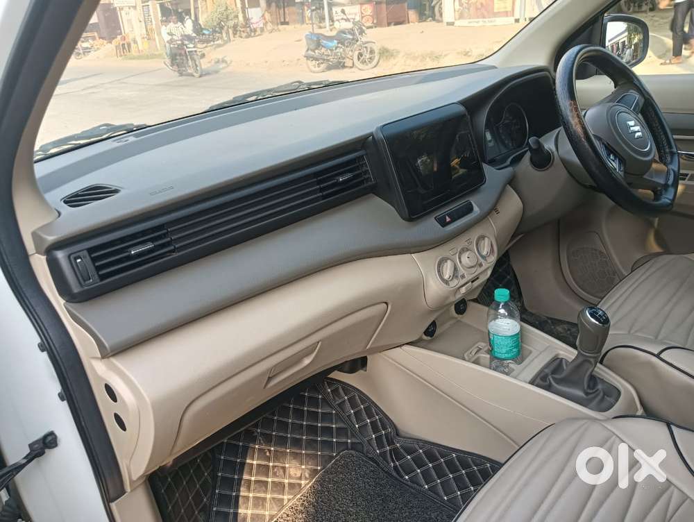 Maruti Suzuki Ertiga 1.5 Vxi, 2023