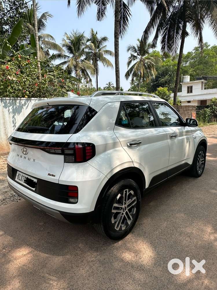 Hyundai Venue 2023 Petrol Turbo Dct Good Condition Single Owner