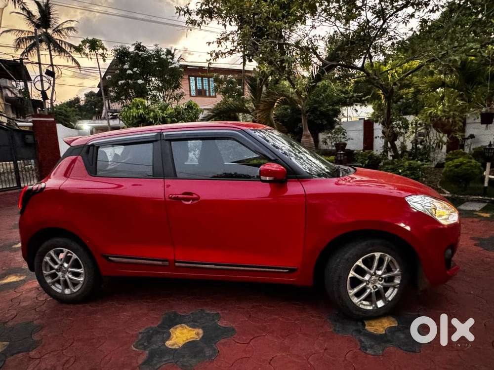 Maruti Suzuki Swift Zxi Amt (top Variant) – 2018 (nov)  Automatic  E