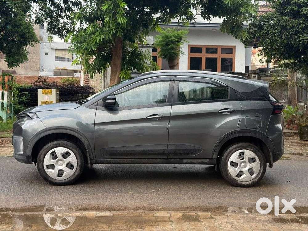 Tata Nexon Fearless Plus (ps) 1.2 Icng 6mt Red Dark Edition, 2025, C..