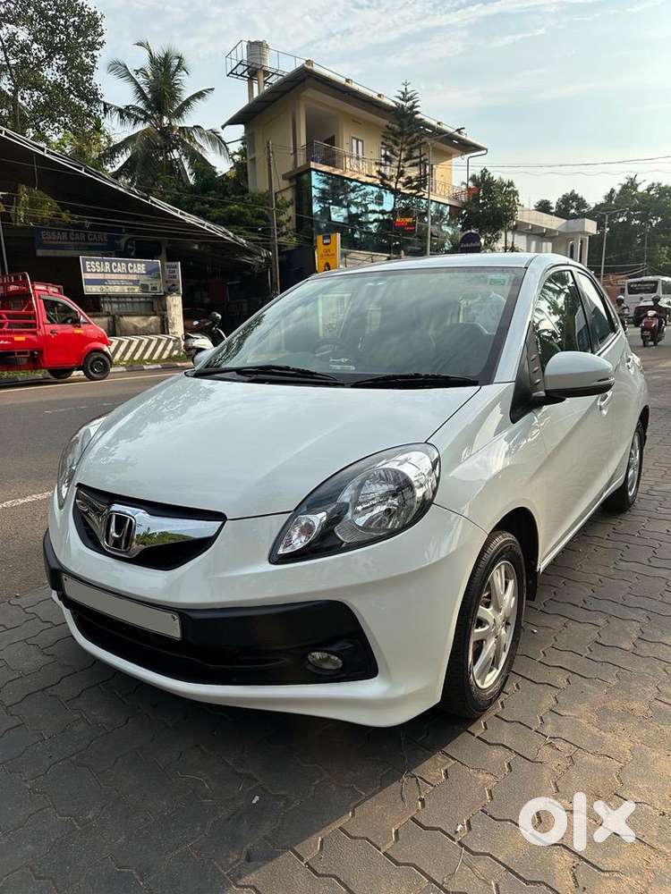 Honda Brio 2015 Petrol Well Maintained