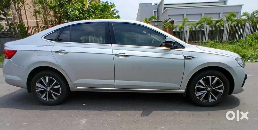 2023 Skoda Slavia 1.0 Tsi Style (top-end)