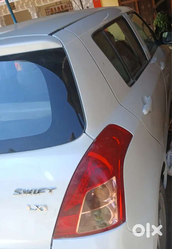 Maruti Suzuki Dzire 2011 Petrol 140000 Km Driven
