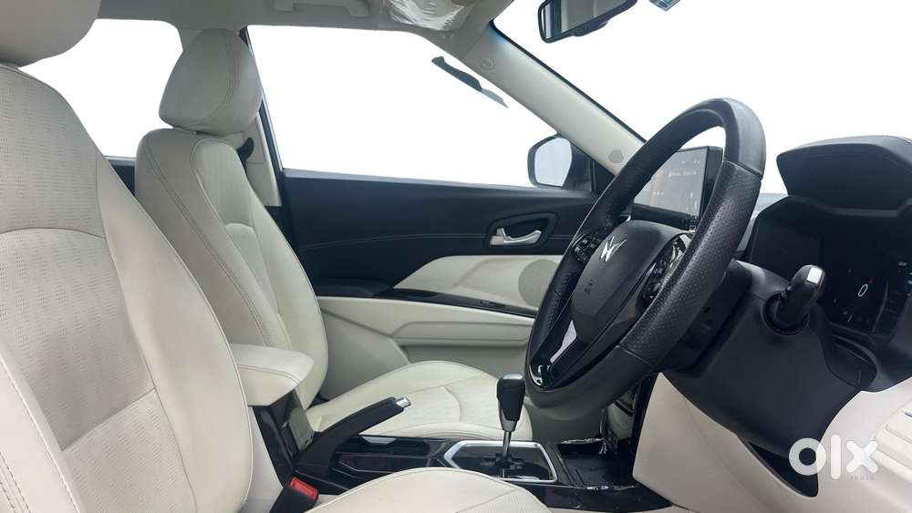 Mahindra Xuv 3xo Ax5 1.5 Diesel Autoshift Plus, 2024, Diesel