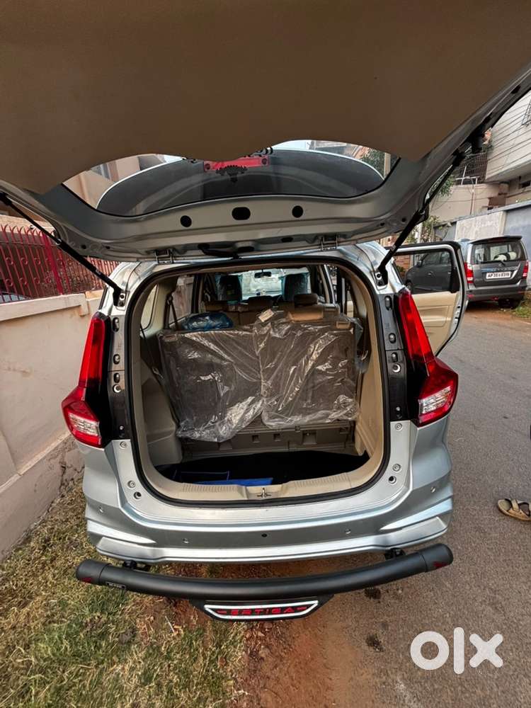 Maruti Ertiga  Hybrid Petrol 2025