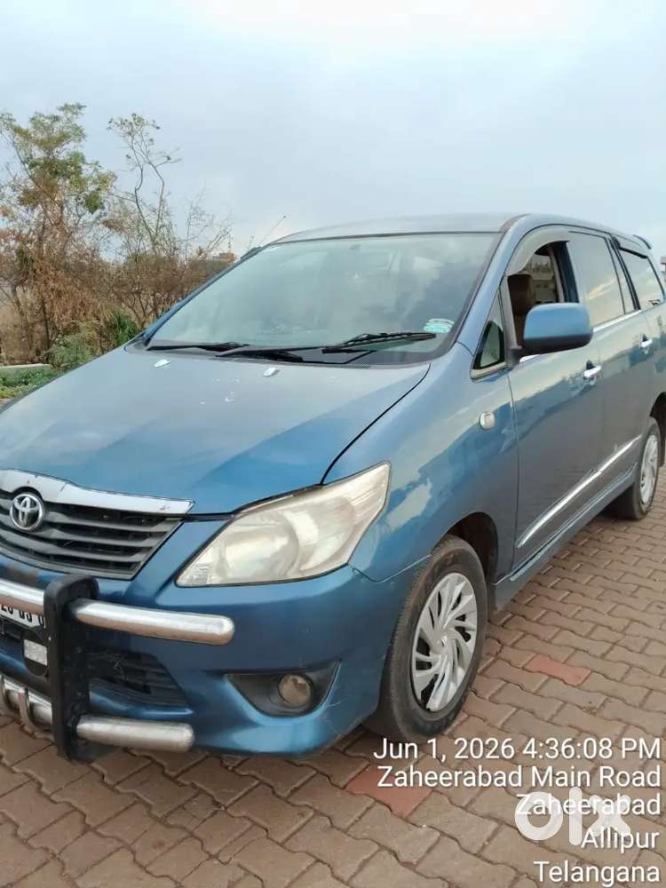 Toyota Innova 2013 Diesel 300000 Km Driven