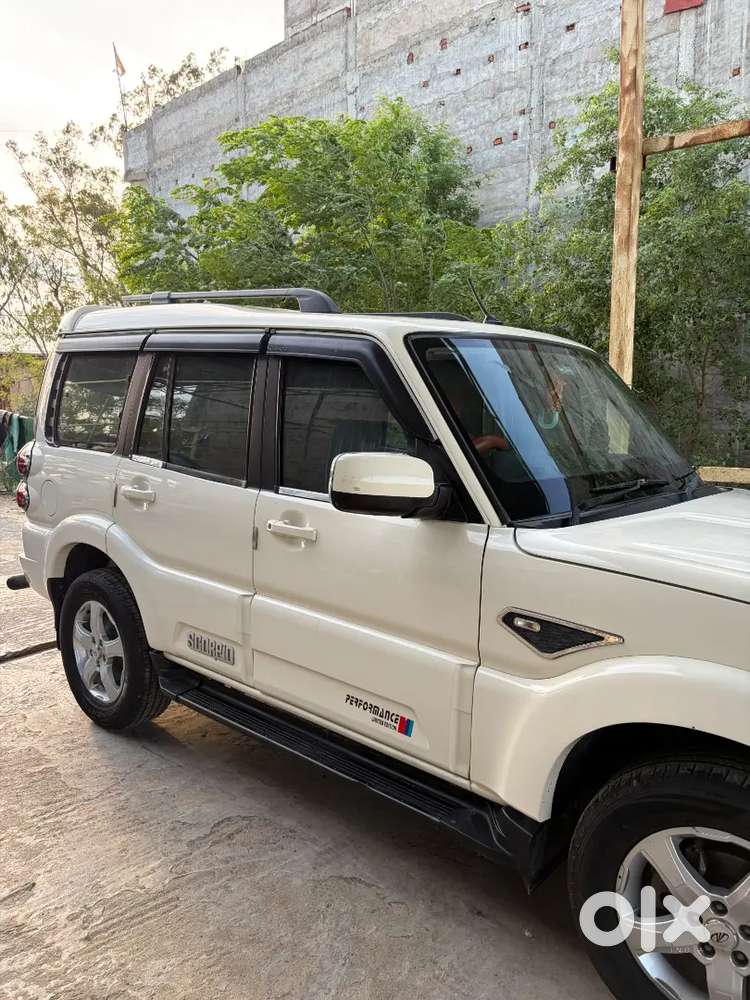 Mahindra Scorpio 2.2 Diesel 2023 Manual