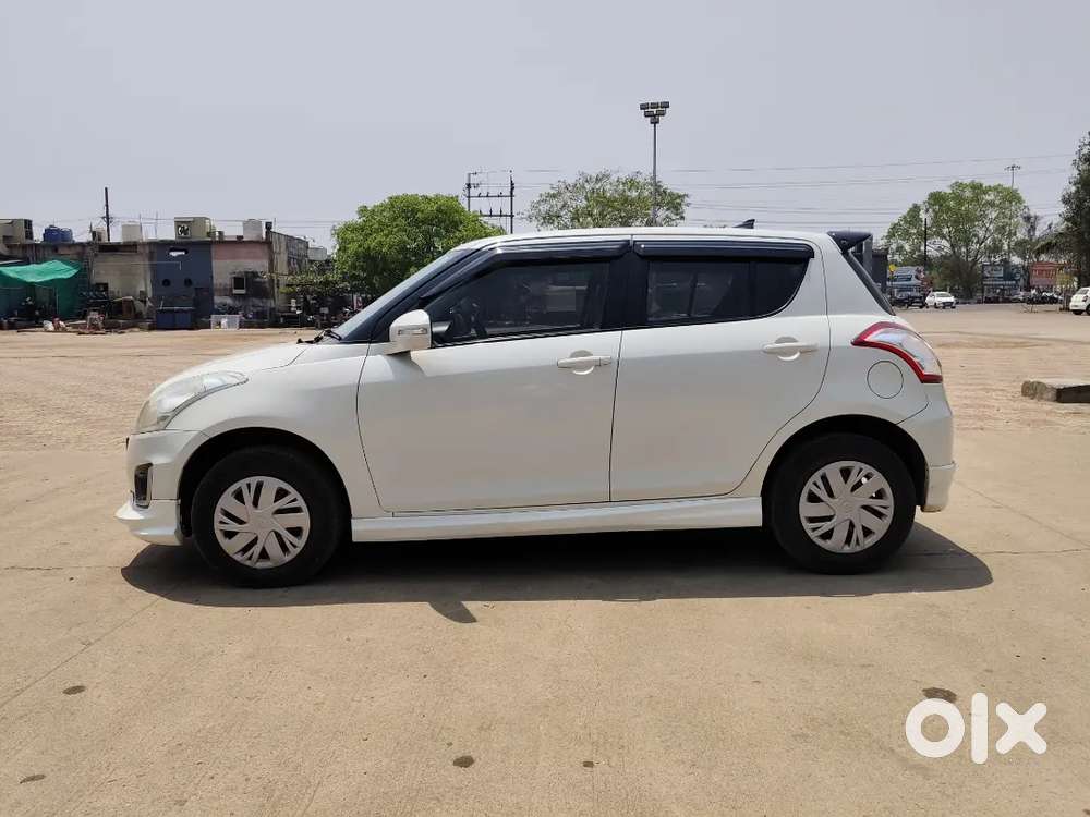 Maruti Suzuki Swift 2015 Petrol 115000 Km Driven