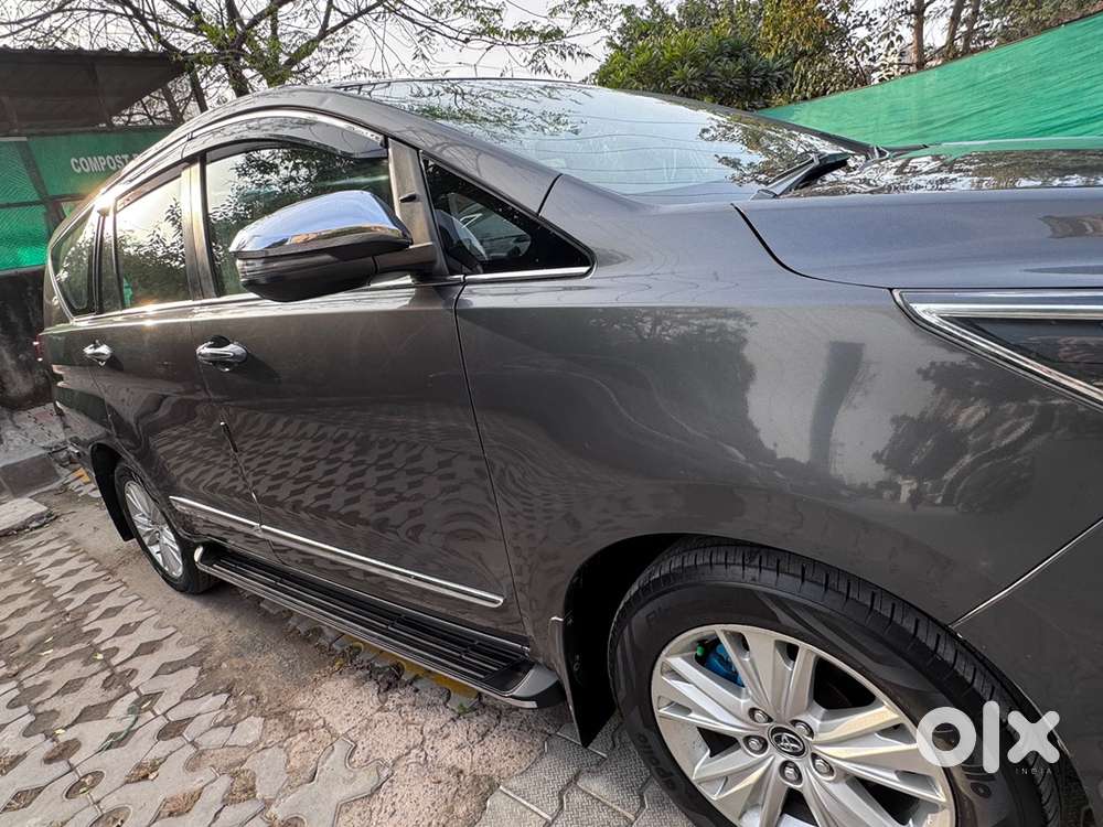 •	Toyota Crysta Gx 8-seater – Immaculate Condition  Single Owner