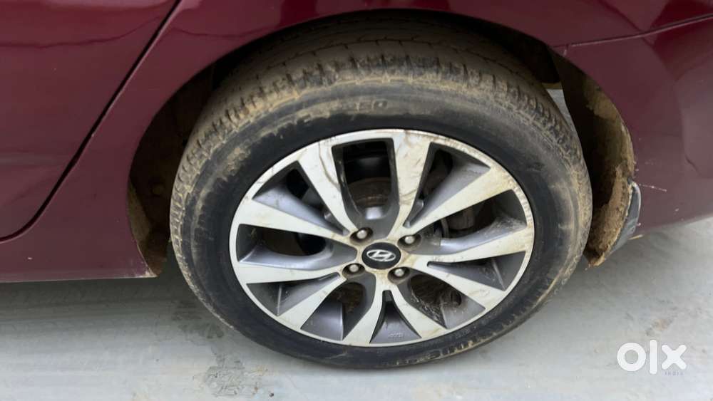 Hyundai Verna Fluidic 1.6 Vtvt Sx Automatic, 2014, Petrol