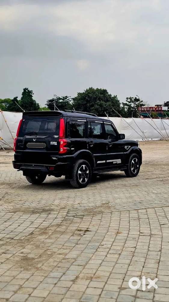 Mahindra Scorpio Classic 2025 Diesel Manual For Maharashtra