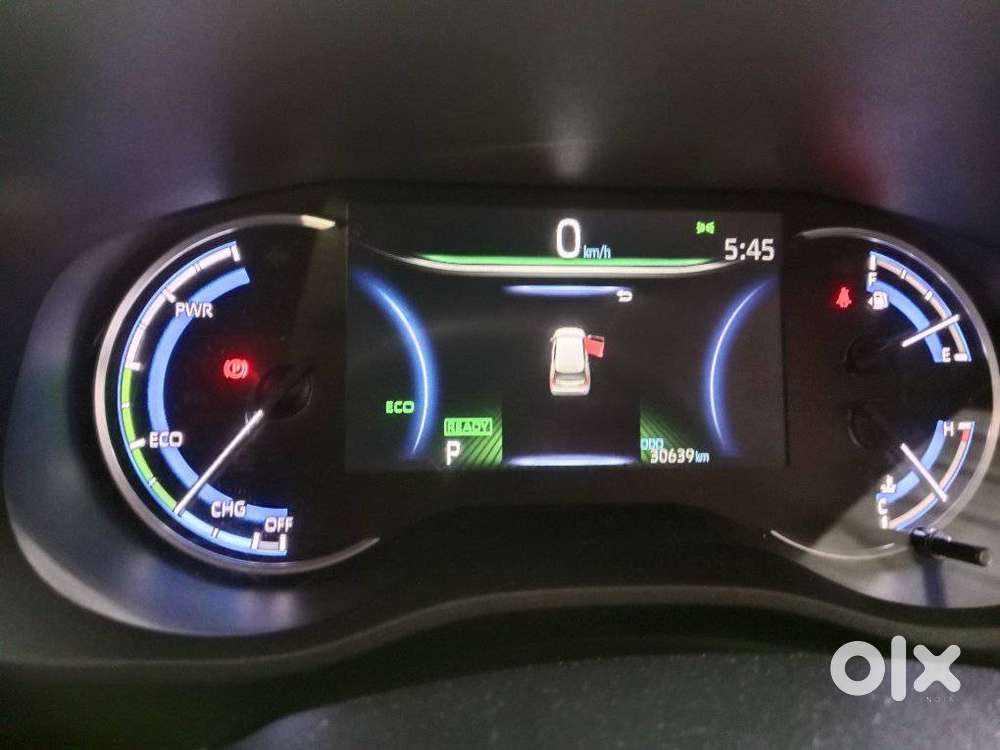 Toyota Innova Hycross 2.0 Vx Hybrid 8 Str, 2023, Petrol