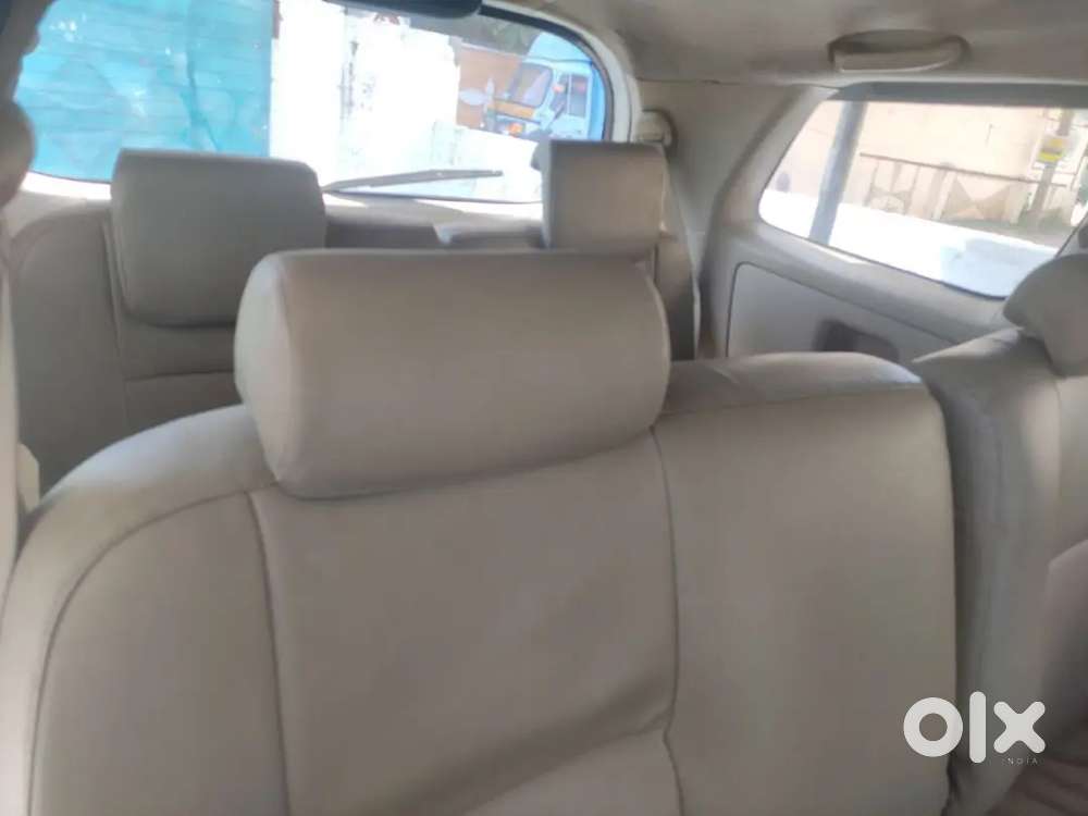 Toyota Innova 2010 Diesel 2nd Owner