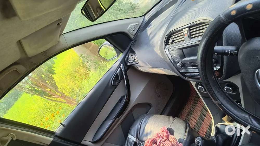 Urgent Sell 2019 Model Tata Tiago Second Top Model 23 Km/ Average