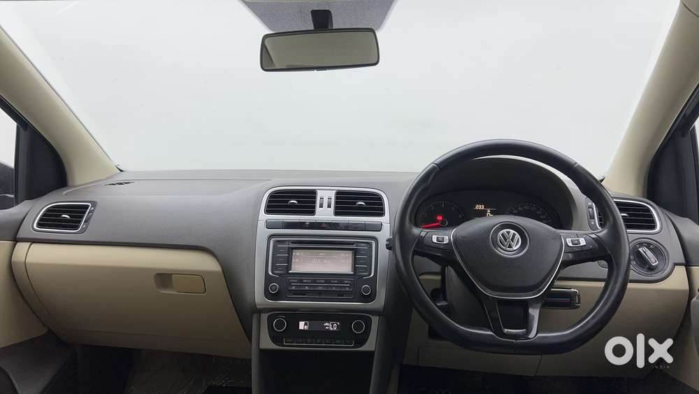 Volkswagen Vento 2010-2013 Petrol Highline, 2015, Petrol