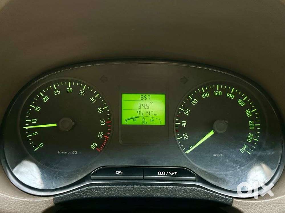 Skoda Rapid Ambition 1.6 Tdi Cr Manual Plus, 2014, Diesel