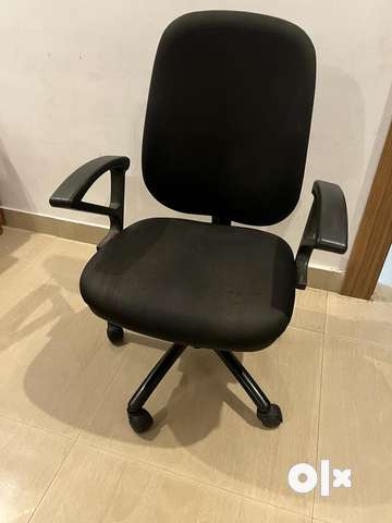 Office chair godrej online interio
