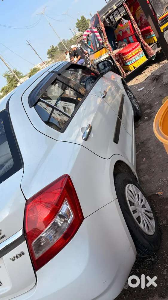 Maruti Suzuki Dzire 2015