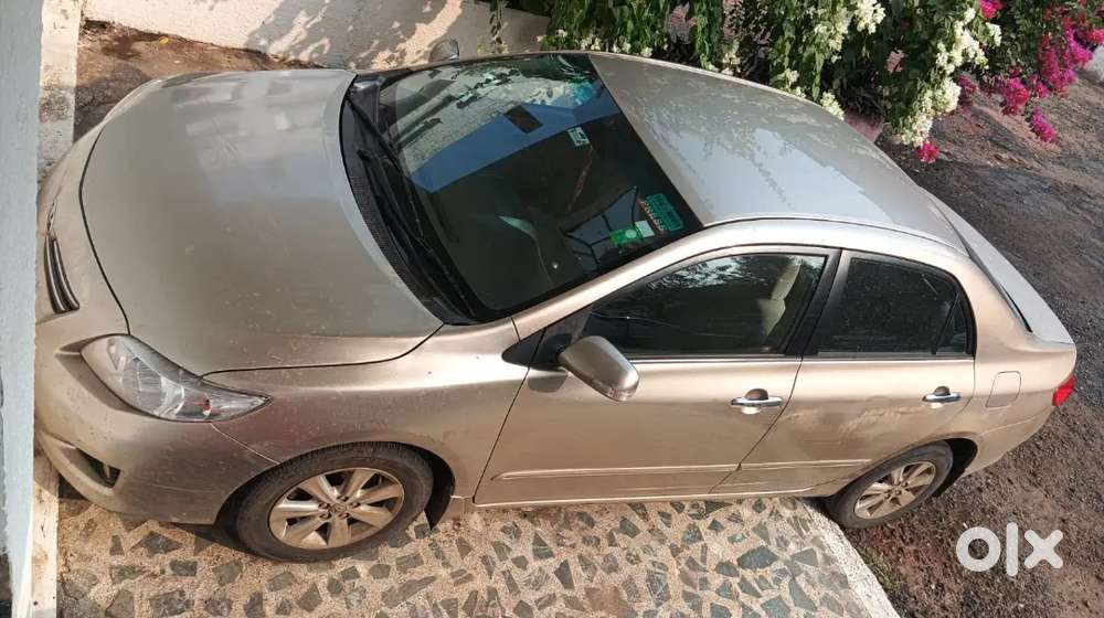 Toyota Corolla Altis 2011