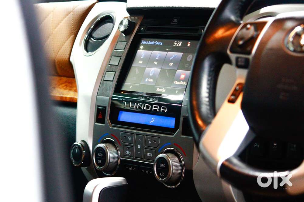 Toyota Tundra Twin Cabin, 2024, Petrol