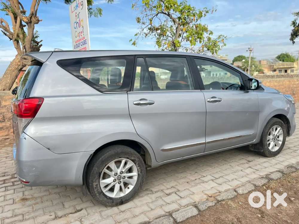 Toyota Innova Crysta 2018