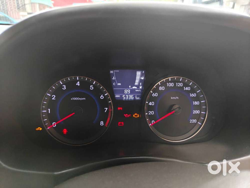 Hyundai Fluidic Verna