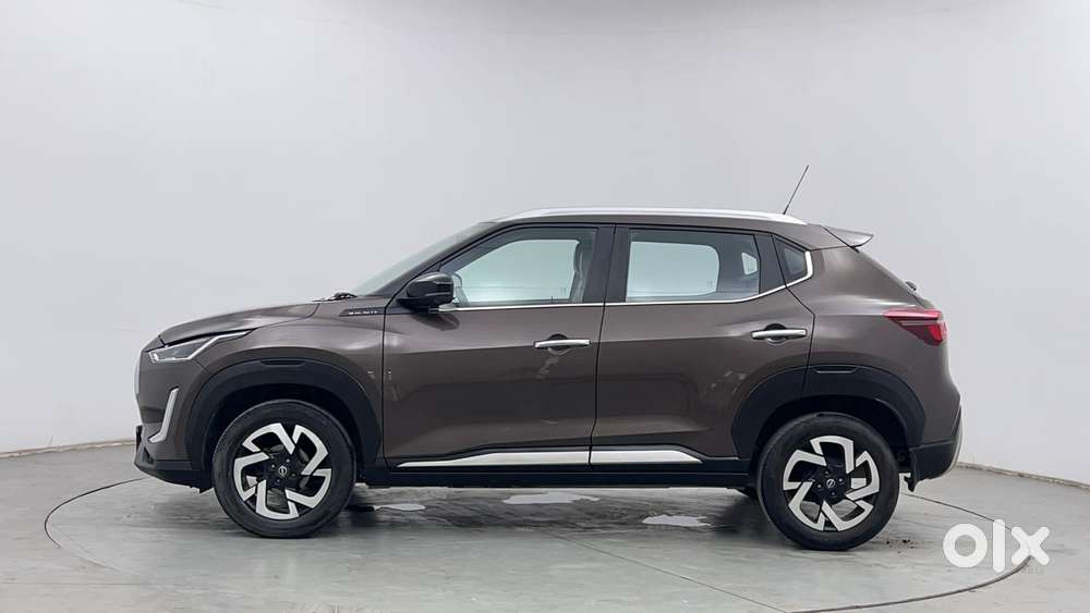 Nissan Magnite 1.0 Xv Premium Turbo Cvt, 2021, Petrol