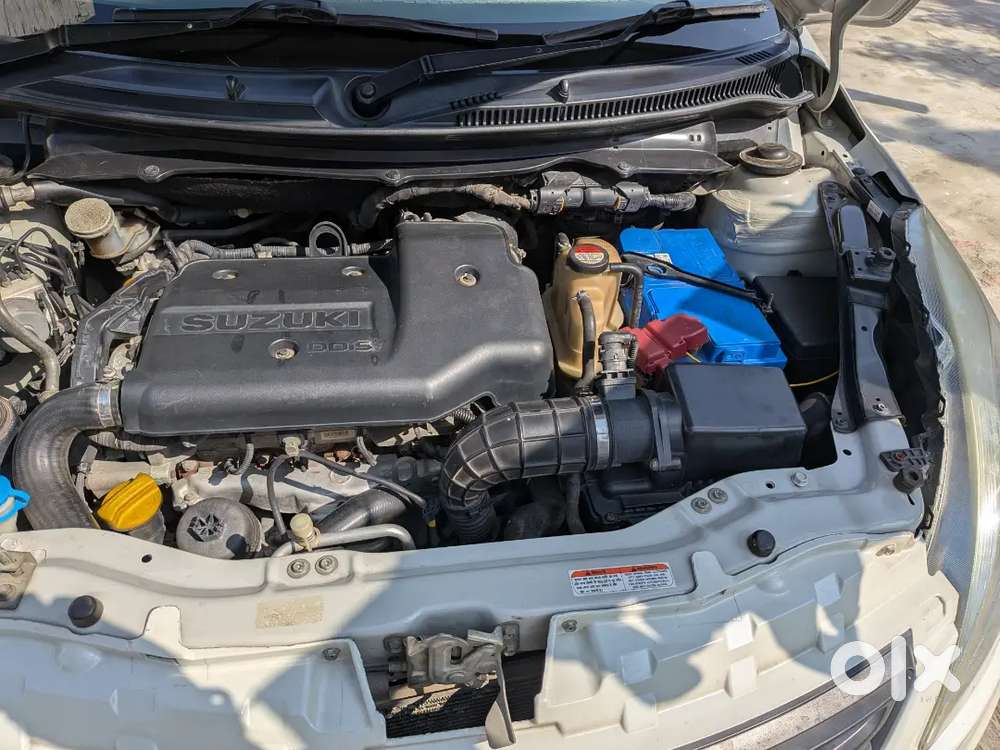 Maruti Sazuki Desire 2014 Zdi White,,pb22,,