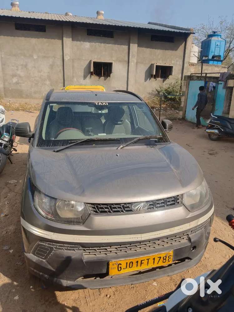 Mahindra Kuv100 Nxt 2017 Petrol Well Maintained