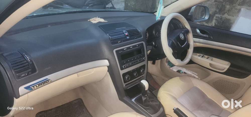 Skoda Laura Elegance 2010