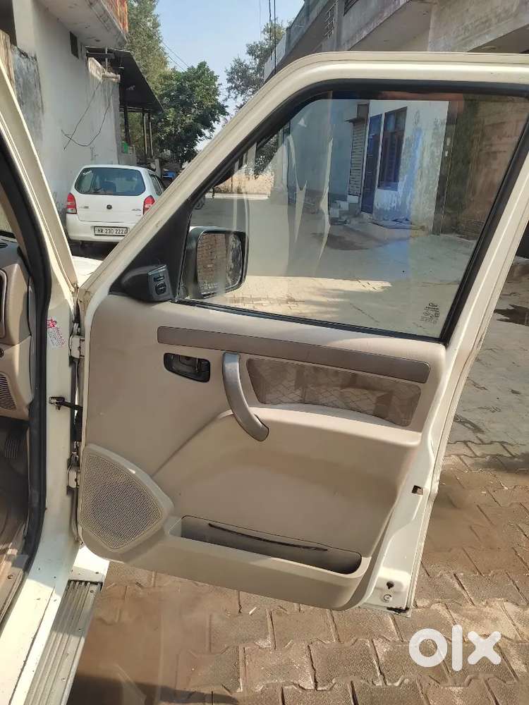 Mahindra Scorpio 2012 Diesel Well Maintained