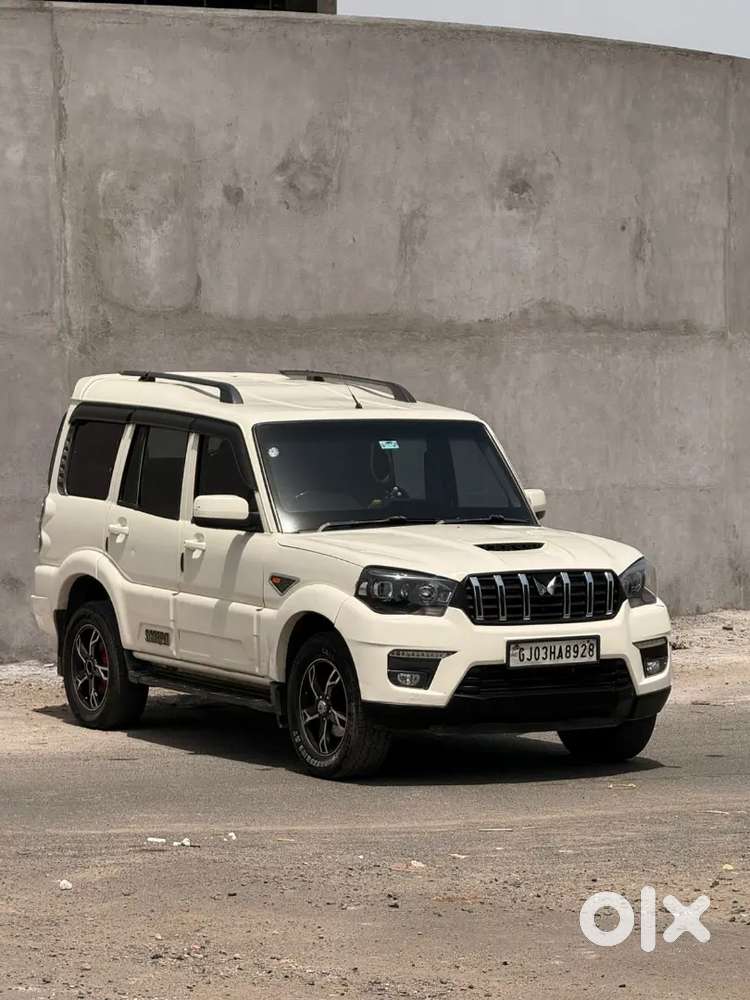 Mahindra Scorpio Classic 2015