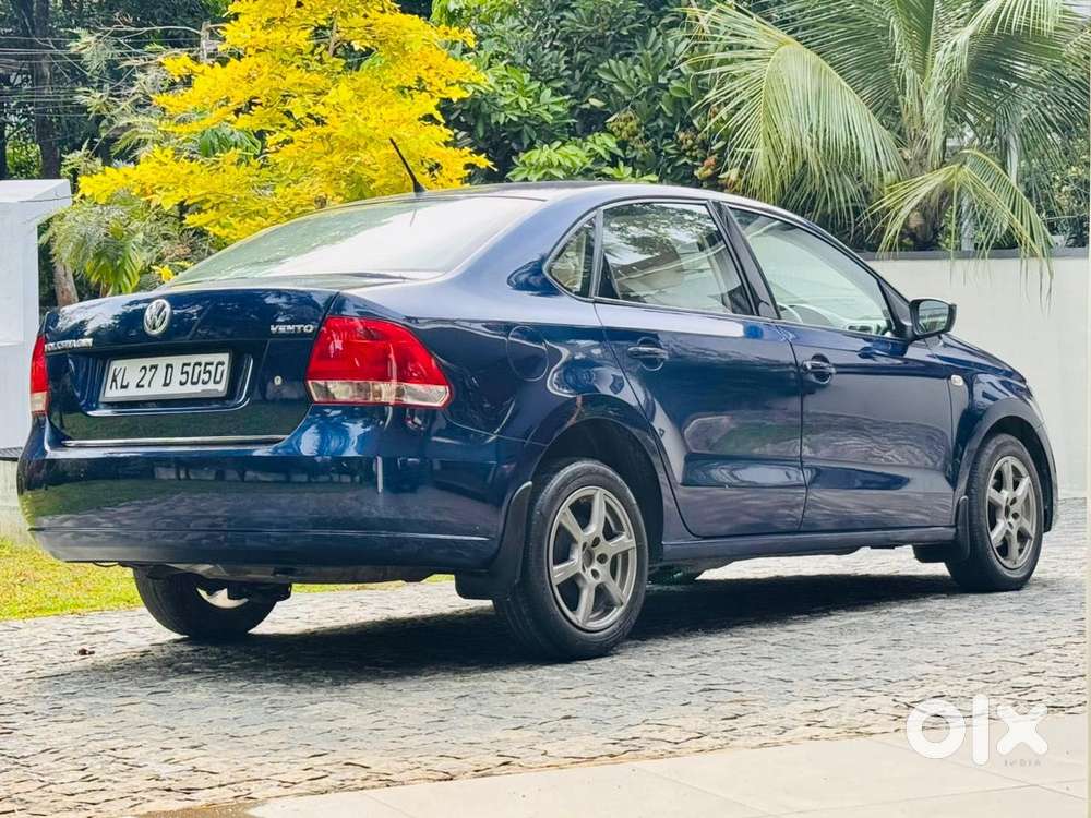 Volkswagen Vento 1.2 Tsi Highline At, 2013, Petrol