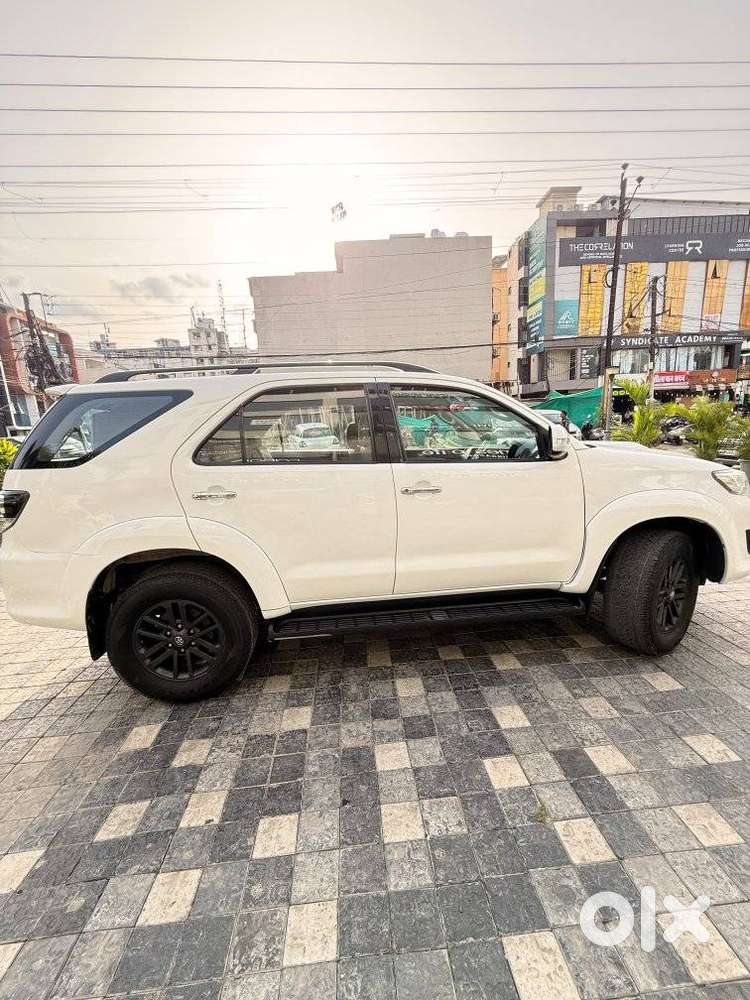 Toyota Fortuner 3.0 4x2 Automatic, 2015, Diesel