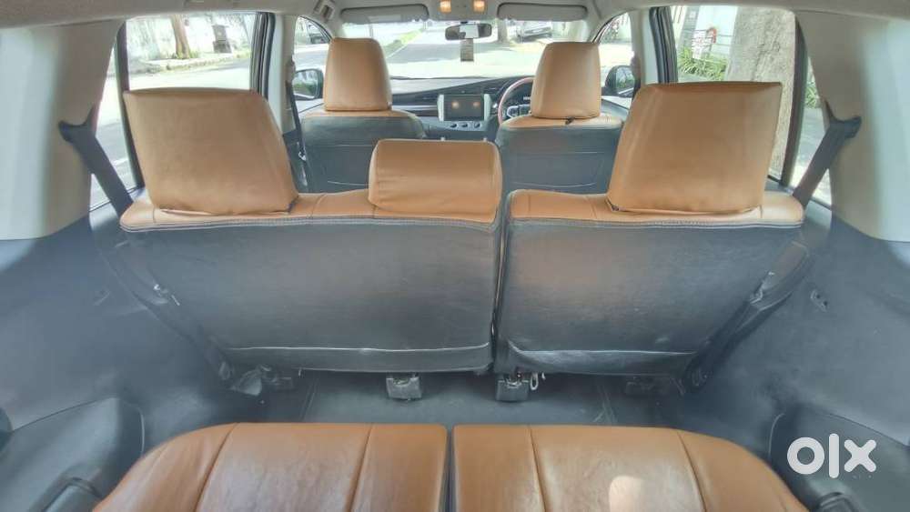 Toyota Innova Crysta 2.4 Gx Mt 8s, 2017, Diesel