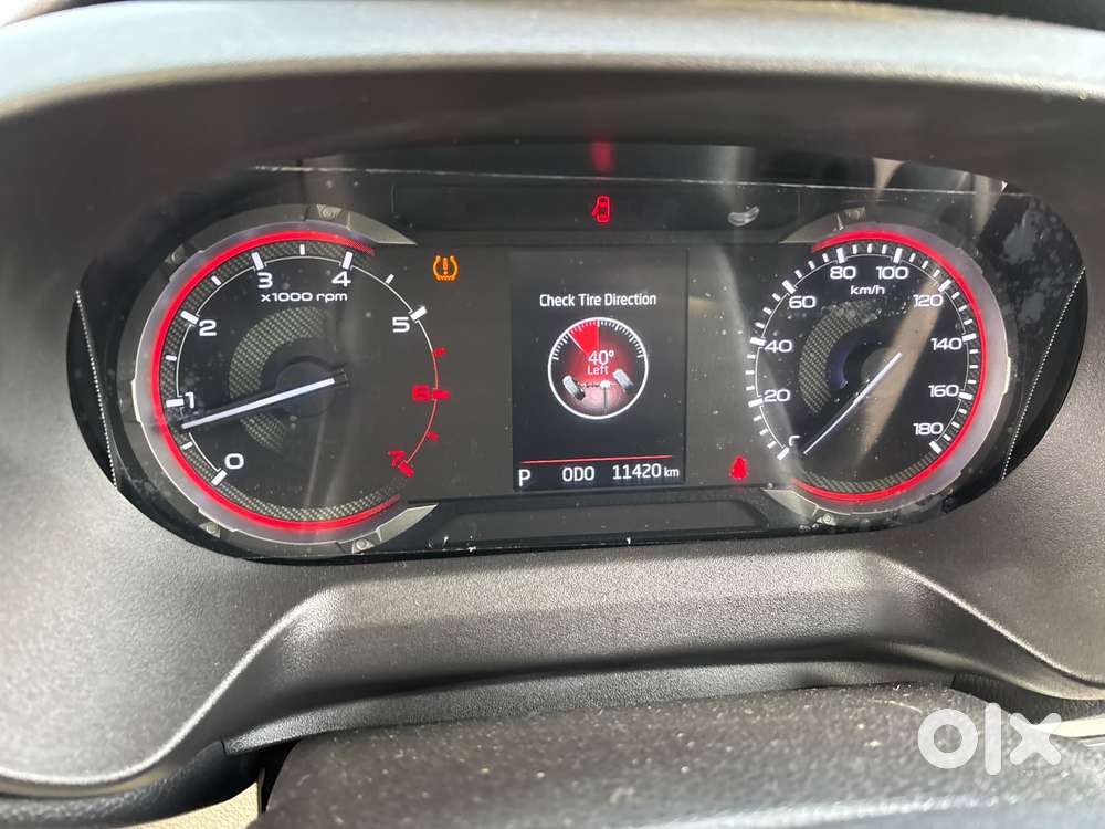 Mahindra Thar Roxx Mx5 Petrol At 2wd, 2024, Petrol