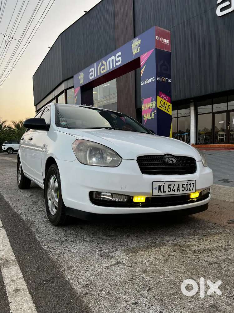 Hyundai Verna 2009 Diesel 150000 Km Driven