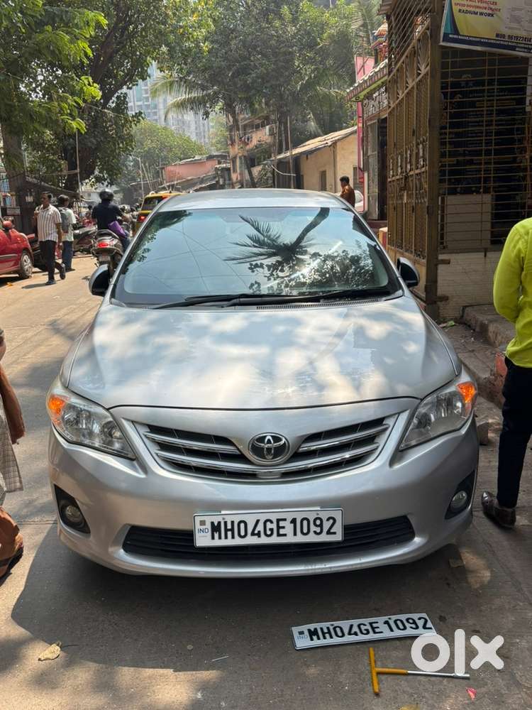 Toyota Corolla Altis 2013