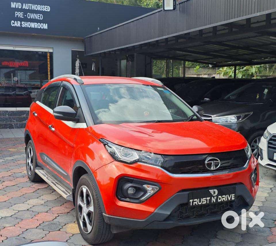 Tata Nexon 1.2 Revotron Xma Amt (s), 2020, Petrol
