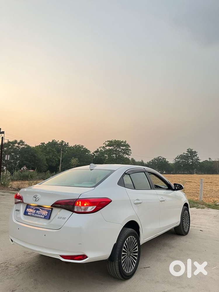 Toyota Yaris G Cvt, 2018, Petrol