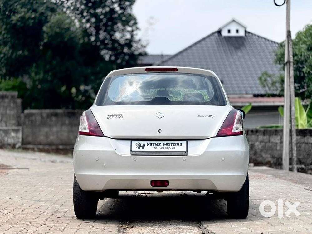 Maruti Suzuki Swift Lxi, 2017, Petrol