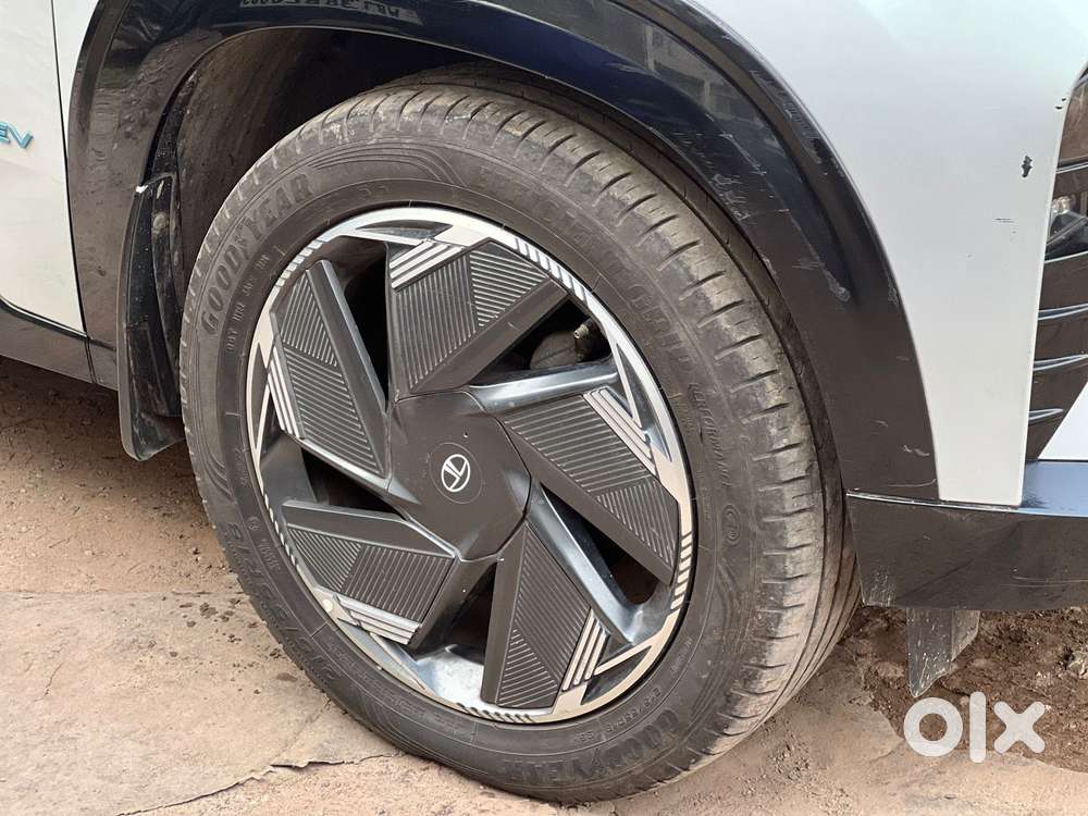Tata Curvv Ev Empowered Plus 55, 2024, Electric