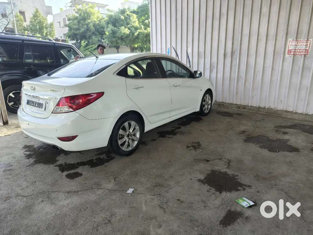 Hyundai Verna Crdi 2012