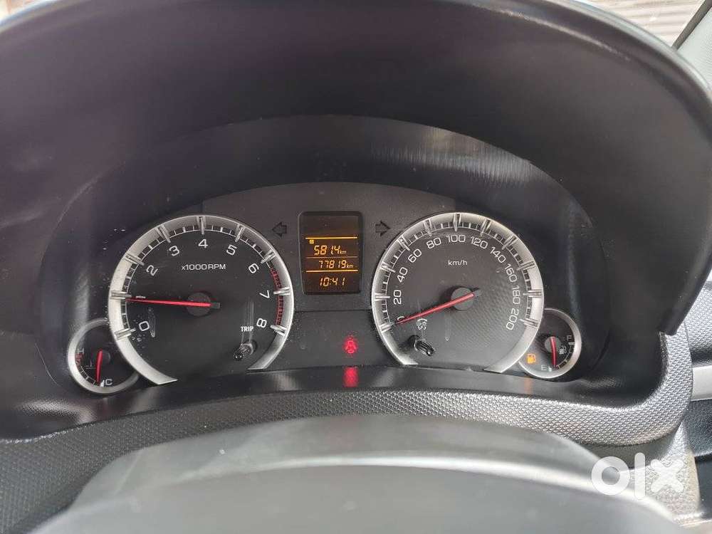 Maruti Suzuki Swift Vxi + Manual, 2017, Petrol