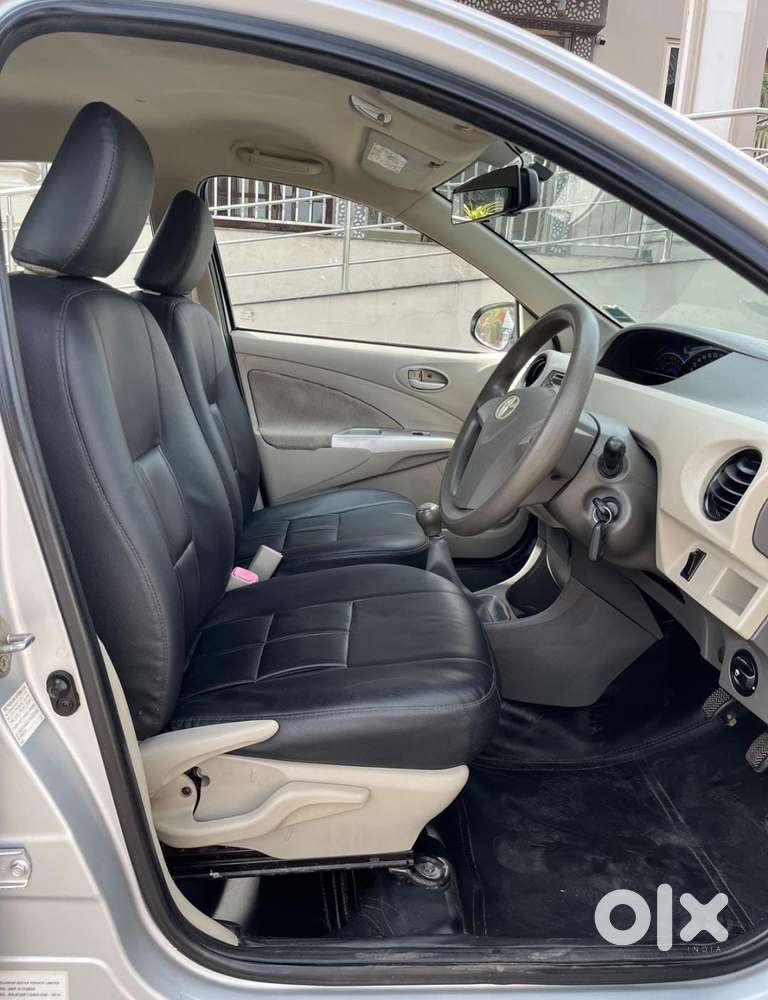 Toyota Etios Liva 2014-2016 V, 2016, Petrol