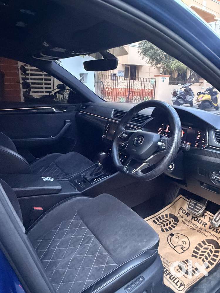 Skoda Superb [2020-ongoing] 1.8 Sportline, 2022, Petrol