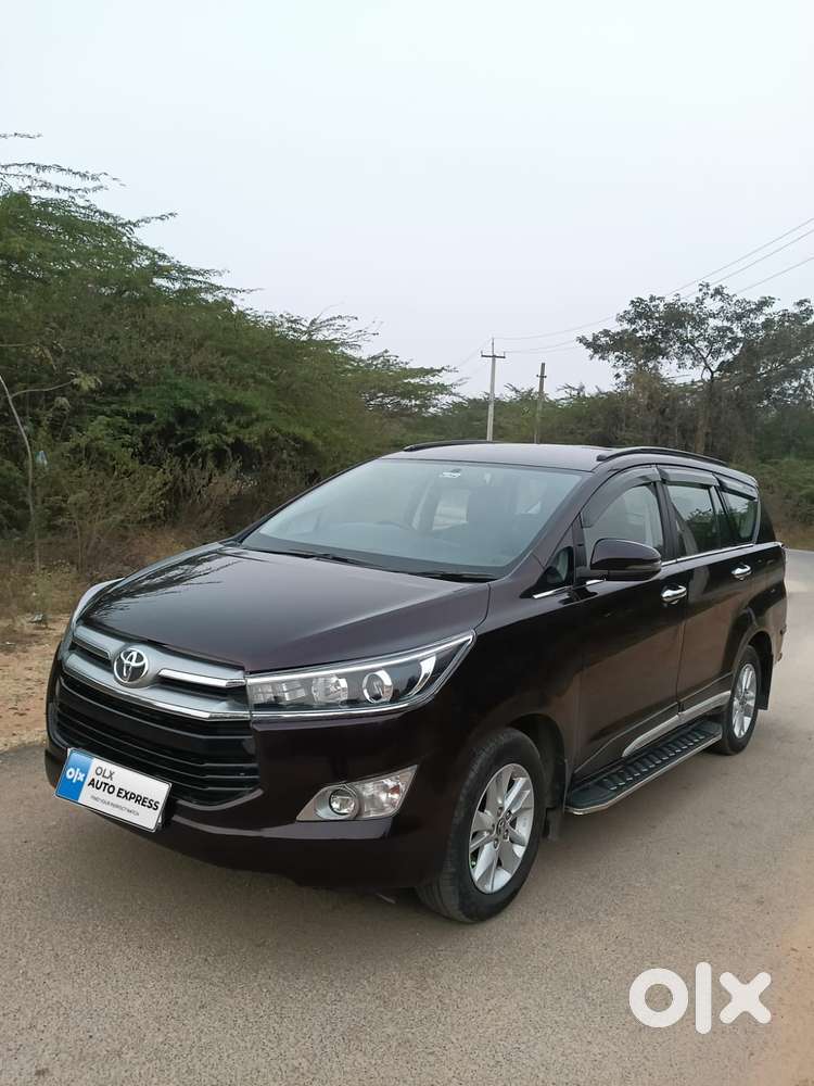Toyota Innova Crysta 2.4 G Mt 8s, 2017, Diesel