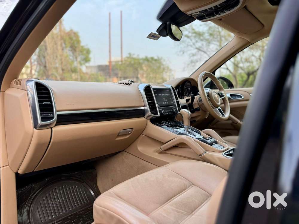 Porsche Cayenne V6 Tiptronic, 2017, Petrol