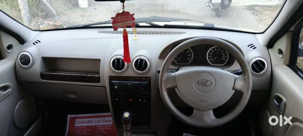 Mahindra Verito D6 2011